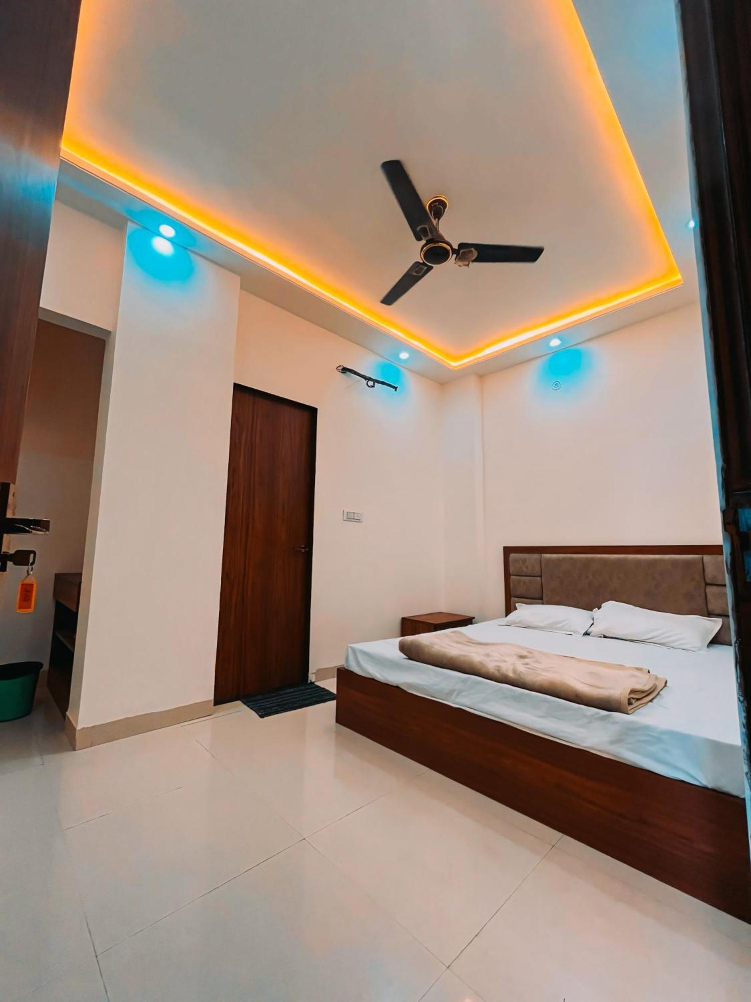 Hotel Pooja Jaipur Dış mekan fotoğraf